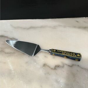 Boston Warehouse “American As Apple Pie” Server